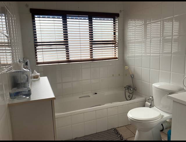 2 BEDROOM TOWNHOUSE FOR SALE IN RIDGEWAY